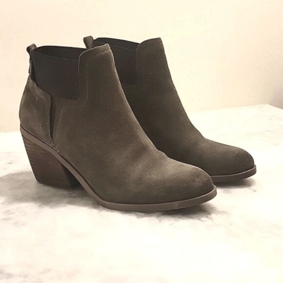 Guess Galeno Block Heel Suede Pull On Ankle Chelsea Boots Booties Khaki 6.5 - Picture 3 of 11